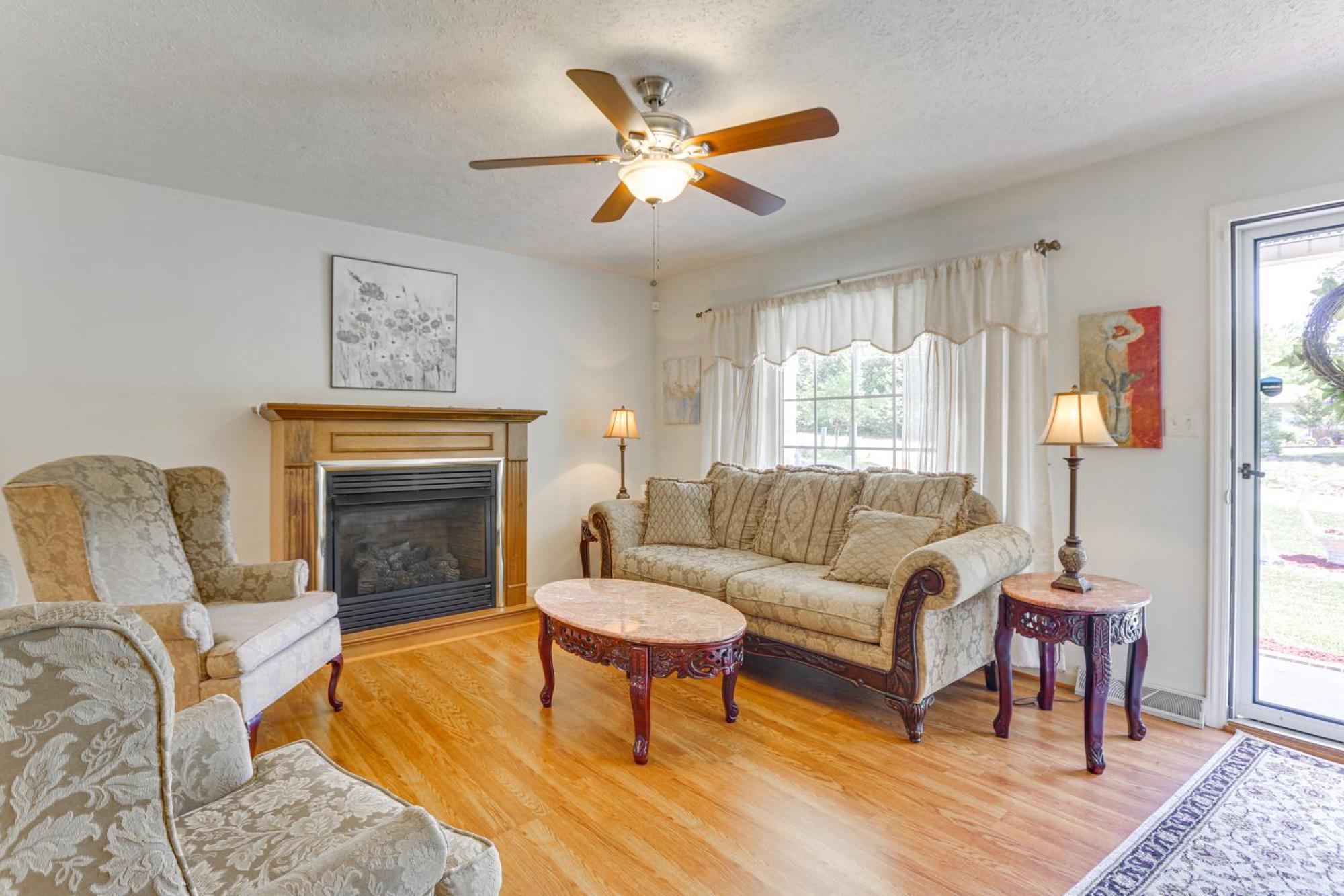 Chatham Getaway With Fireplace, Deck And Gas Grill! Eksteriør billede